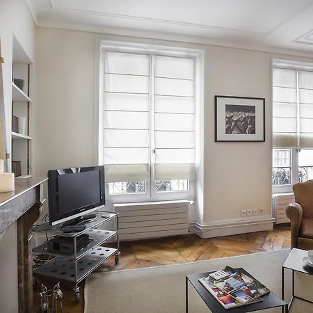 Folie Mericourt Apartamento