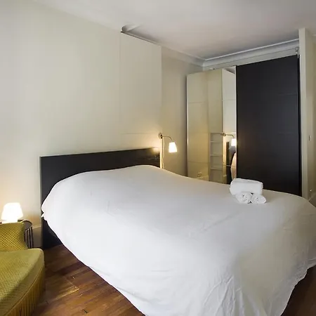 Folie Mericourt Apartamento