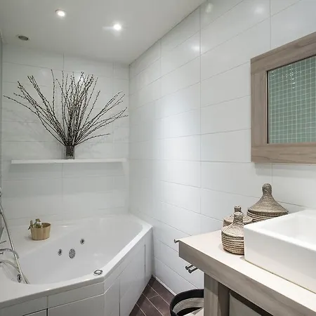 Folie Mericourt Apartman *